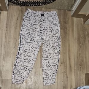 Vic. Secret Medium 2020